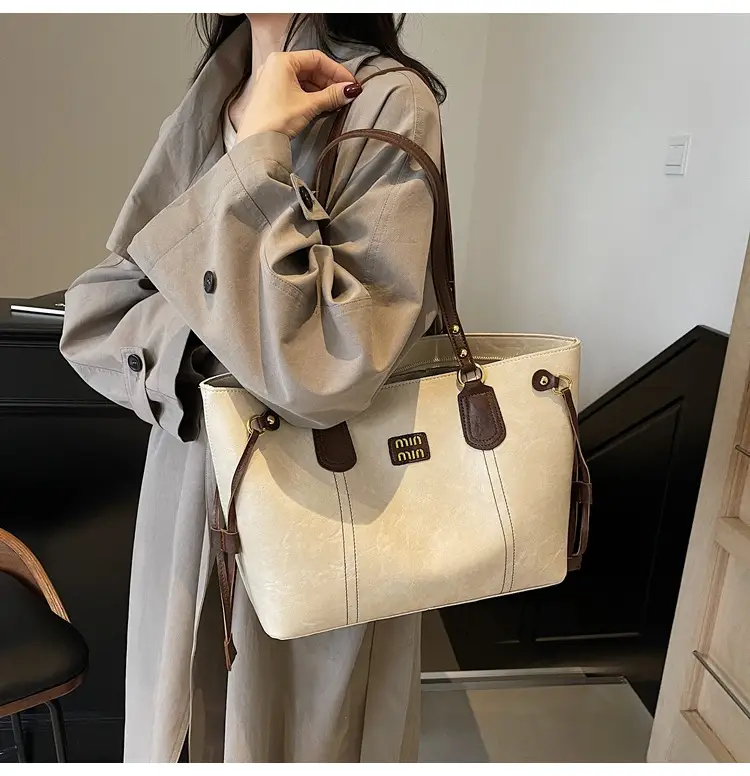 Women's Large Capacity Leather Shoulder Bag 2026 — feature 11