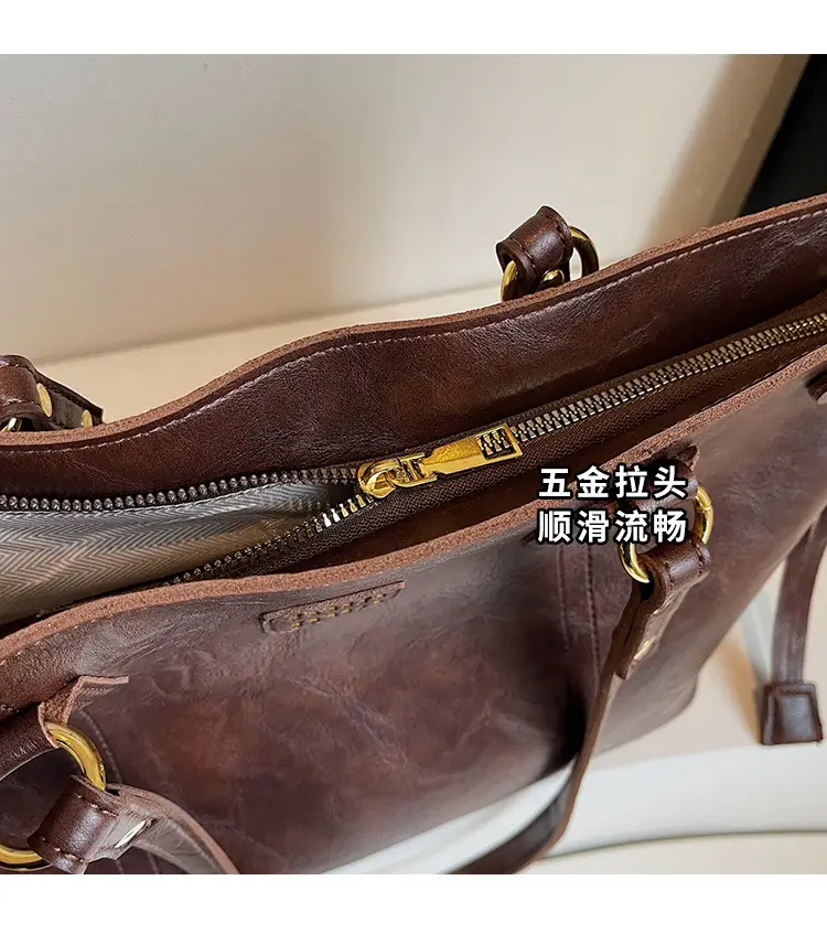 Women's Large Capacity Leather Shoulder Bag 2026 — feature 17