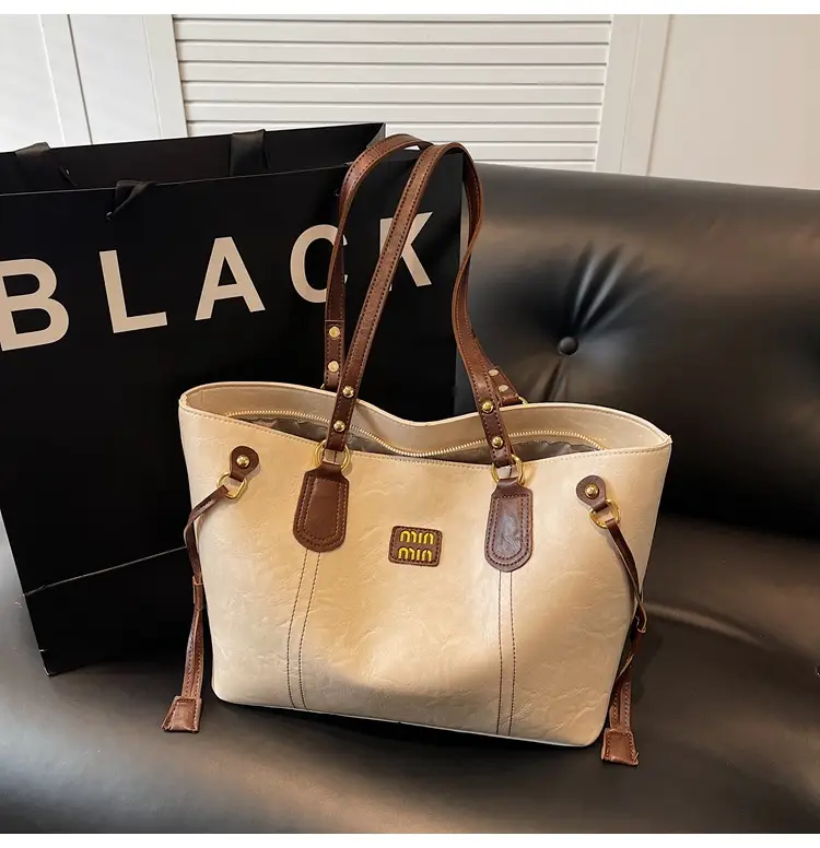 Women's Large Capacity Leather Shoulder Bag 2026 — feature 8