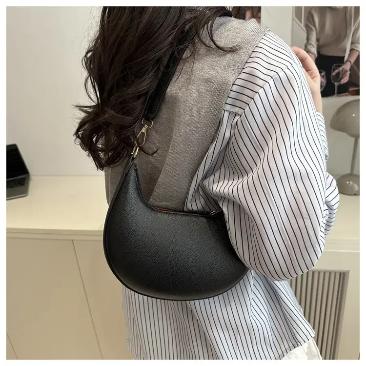 Women's Cream French Style Shoulder Bag 2025 Spring Summer — feature 21