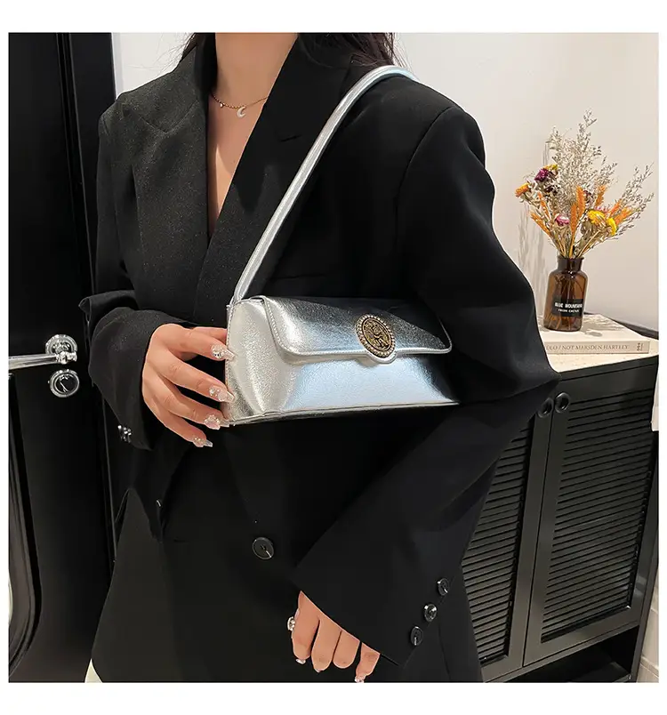 Red French Style Shoulder Bag for Women 2025 — feature 13