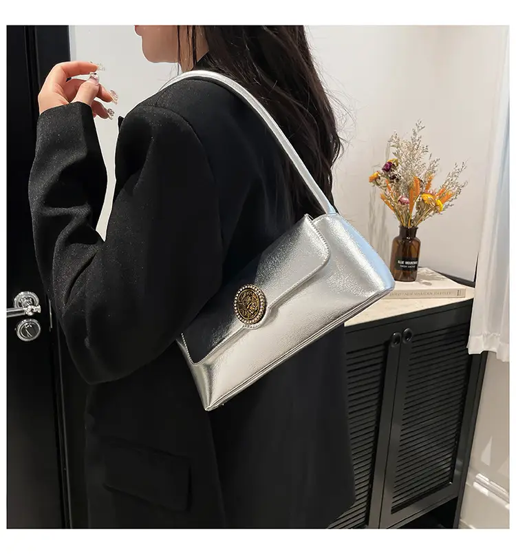 Red French Style Shoulder Bag for Women 2025 — feature 14