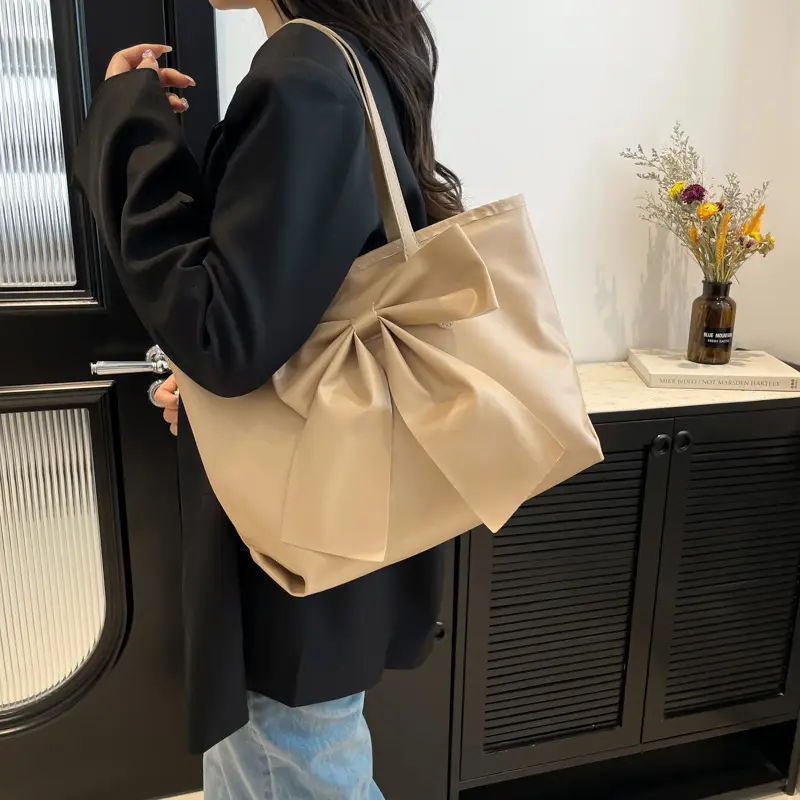 Bow Large Capacity Women's Tan Shoulder Bag - Image 6