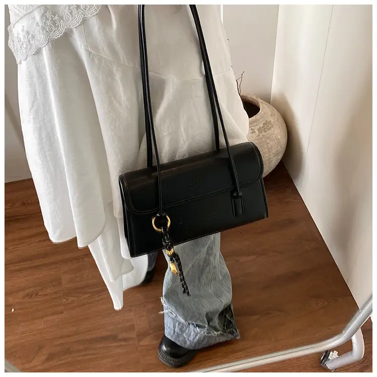 French Niche High-End Shoulder Bags for Women 2025 Spring Summer — feature 13