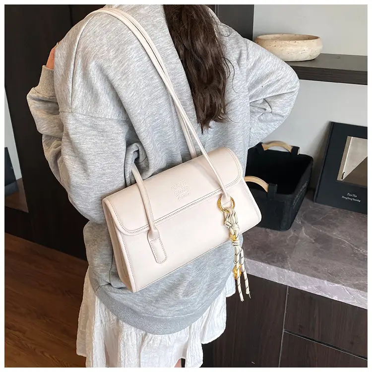French Niche High-End Shoulder Bags for Women 2025 Spring Summer — feature 17