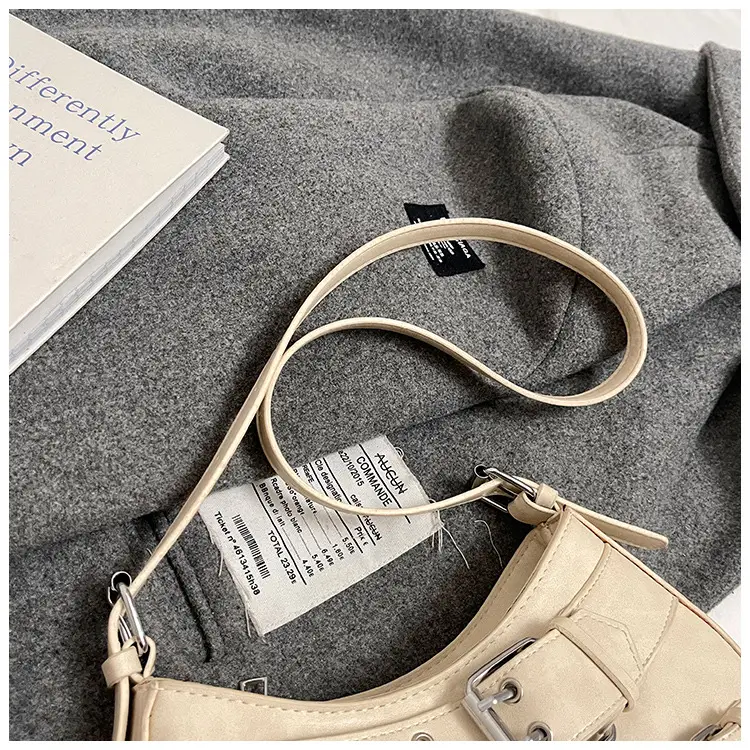 Retro Rivet Shoulder Bag for Women Light Luxury — feature 13