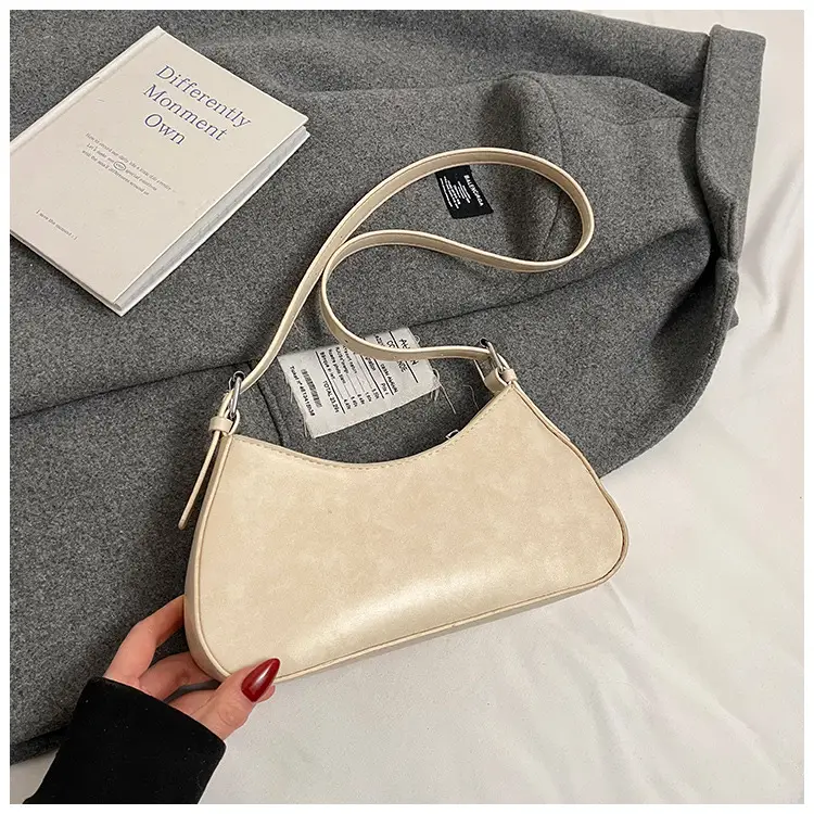Retro Rivet Shoulder Bag for Women Light Luxury — feature 6