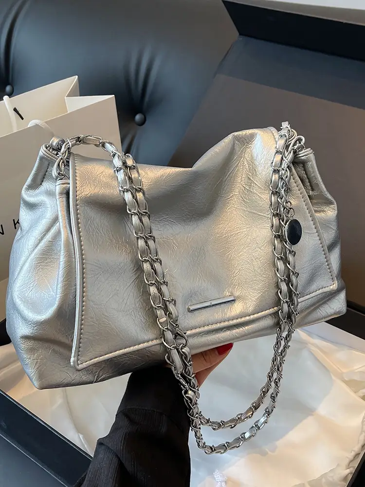 Silver Chain Shoulder Bag for Women Casual Commute - Image 4