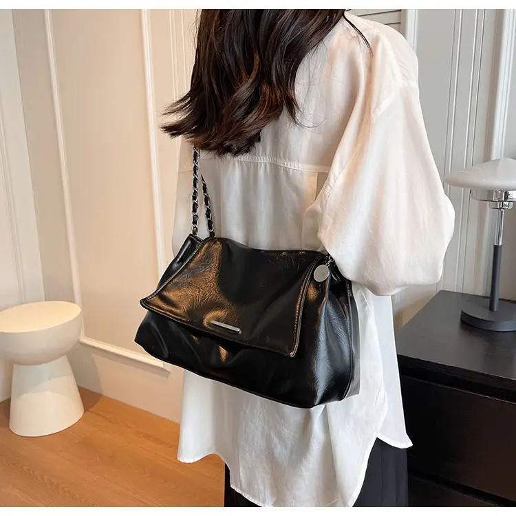 Silver Chain Shoulder Bag for Women Casual Commute — feature 18