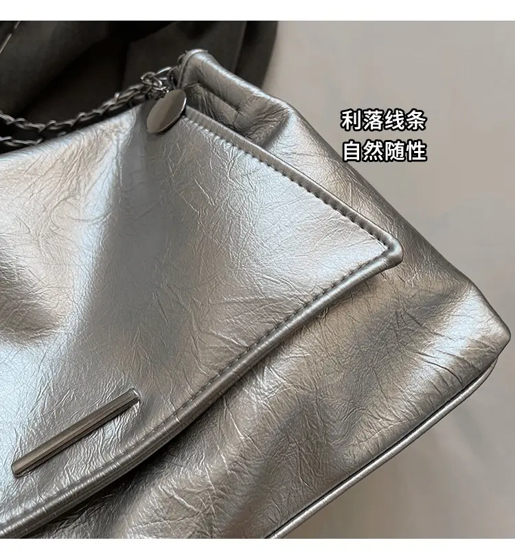 Silver Chain Shoulder Bag for Women Casual Commute — feature 8
