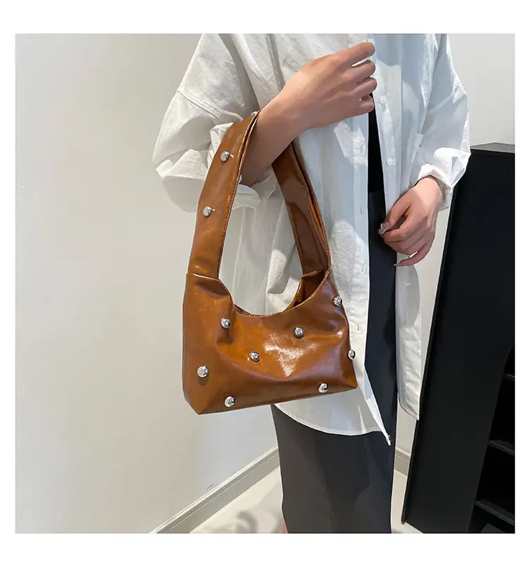 White Rivet Shoulder Bag for Women 2025 Spring — feature 18