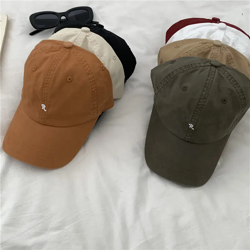 Vintage R Small Letter Baseball Cap with Embroidery — feature 2