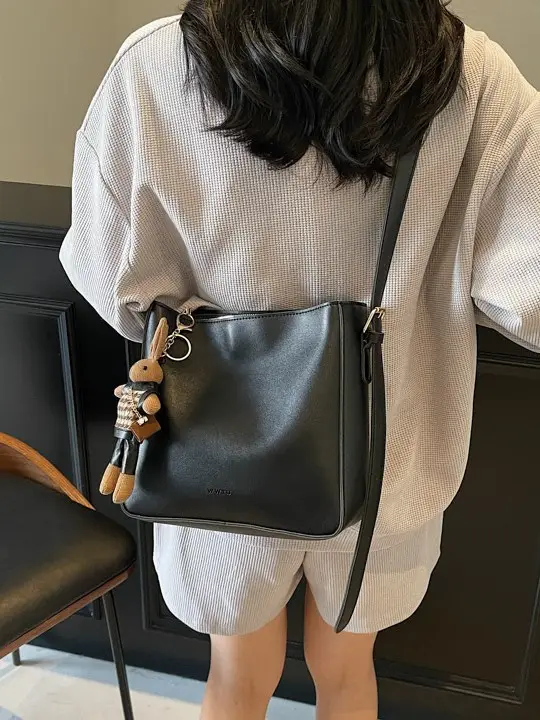 Women Crossbody Bag Brown Leather Large Capacity 2026 - Image 6