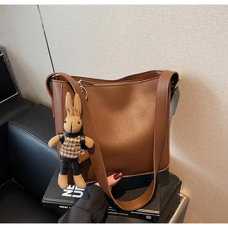 Women Crossbody Bag Brown Leather Large Capacity 2026 — feature 27
