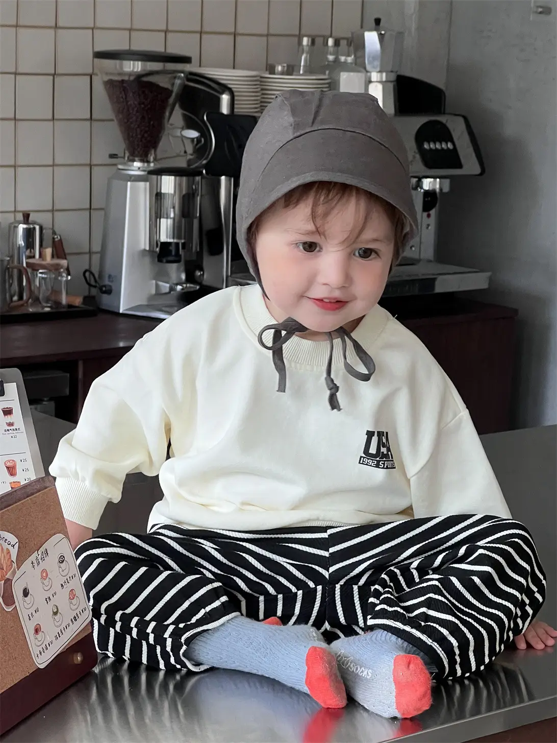 Boys Striped Sweatpants Set Korean Style 2026