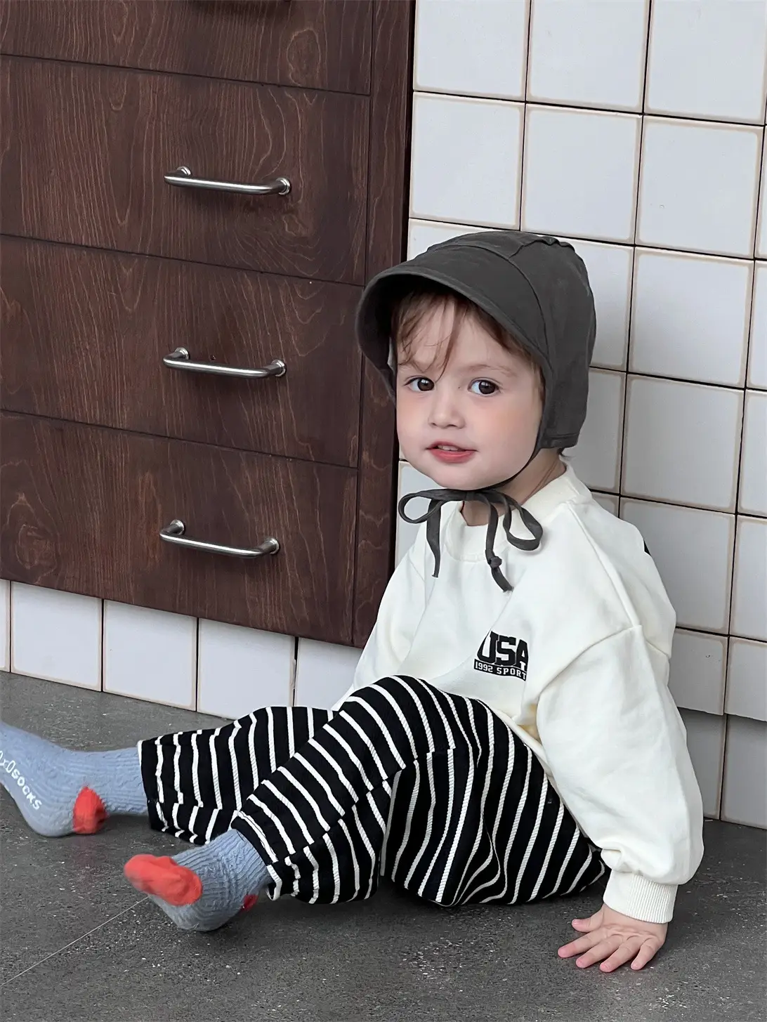 Boys Striped Sweatpants Set Korean Style 2026