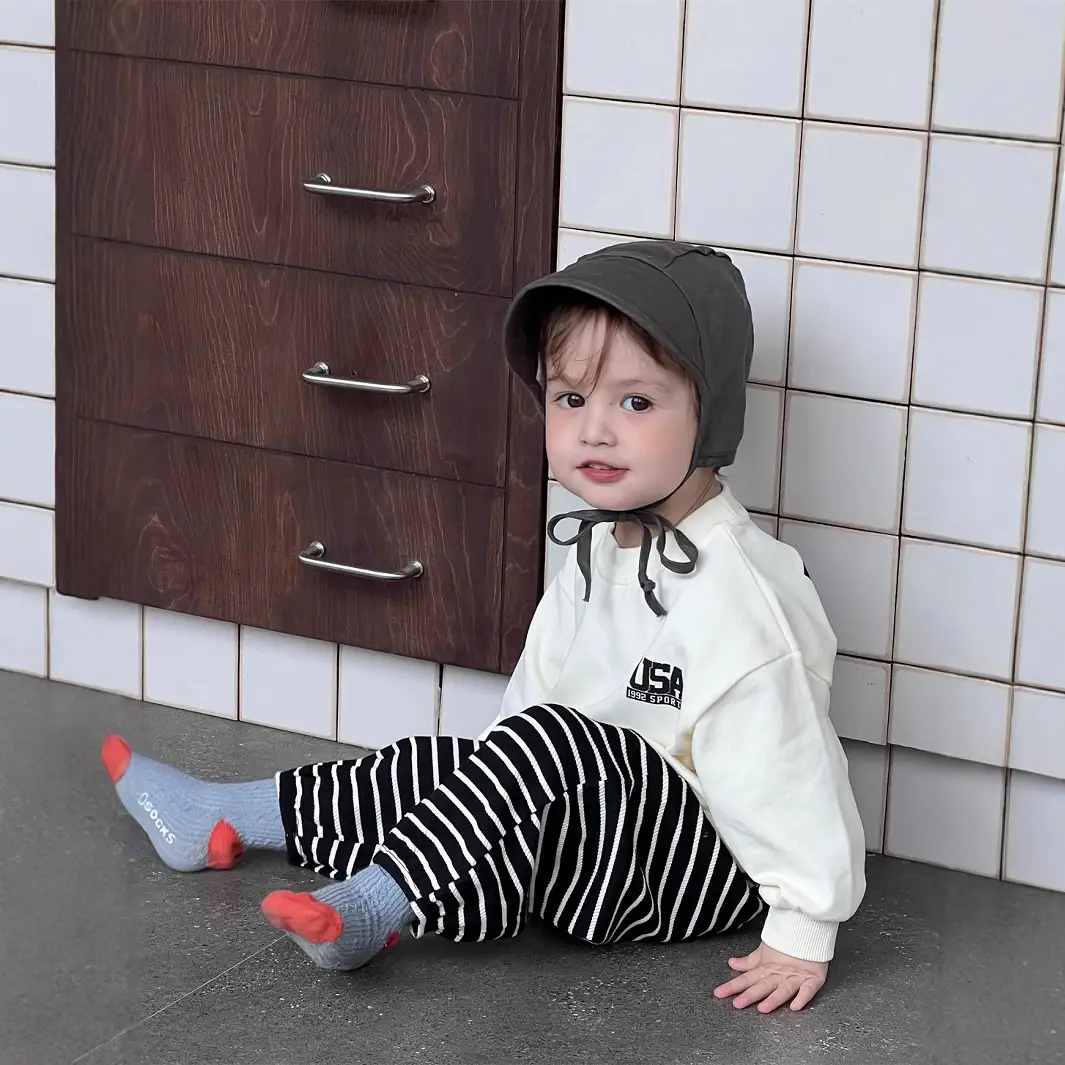Boys Striped Sweatpants Set Korean Style 2026 — feature 5