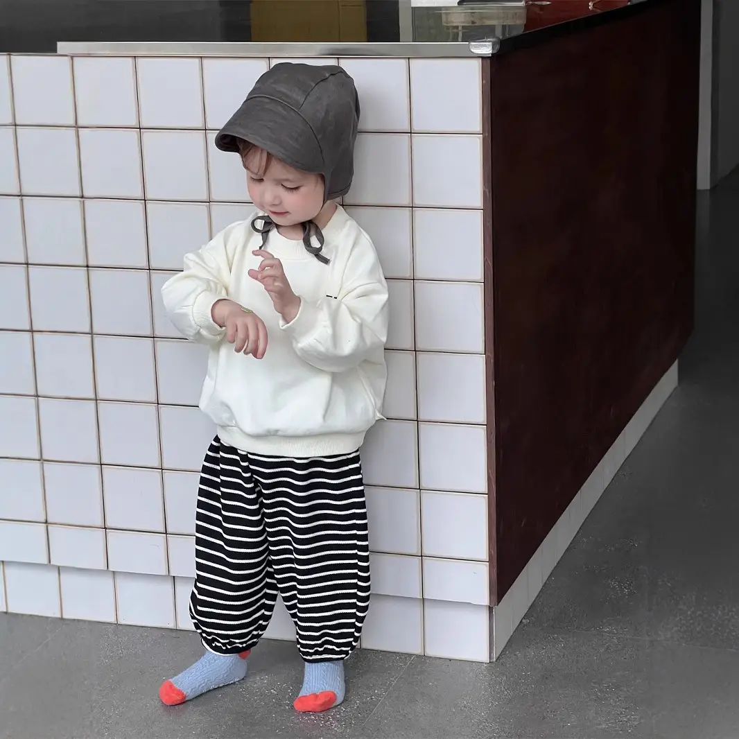 Boys Striped Sweatpants Set Korean Style 2026 — feature 6
