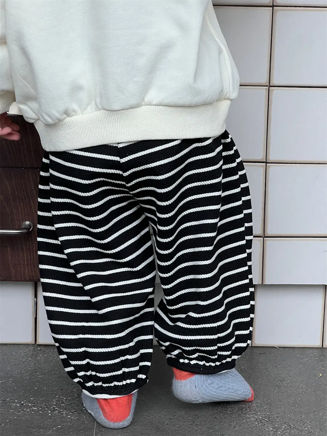 Boys Striped Sweatpants Set Korean Style 2026