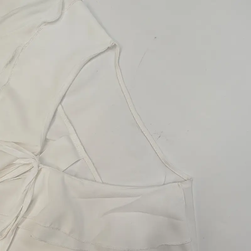 Spring 2025 V-Neck Ruffled Trumpet Shirt for Women — feature 34
