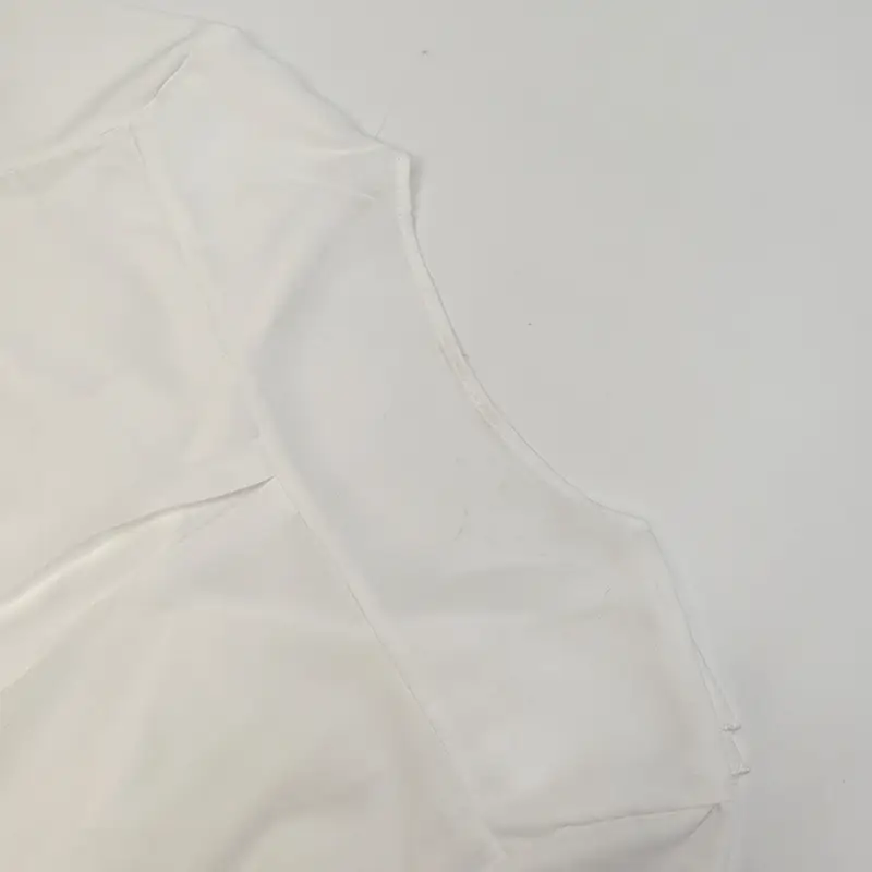 Spring 2025 V-Neck Ruffled Trumpet Shirt for Women — feature 35