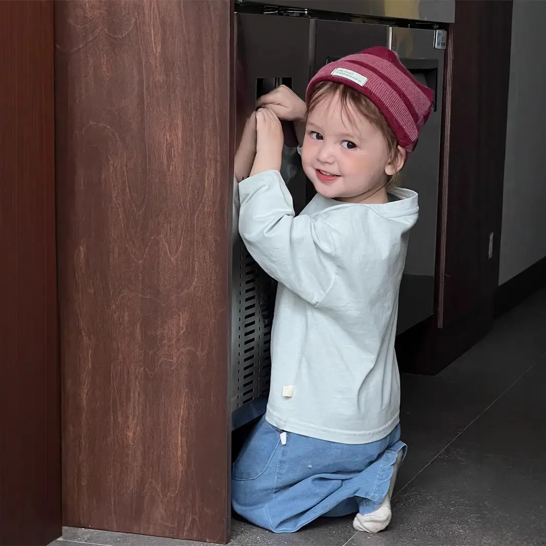 Kids Korean Style T-Shirt & Jeans Set Spring 2026 — feature 2