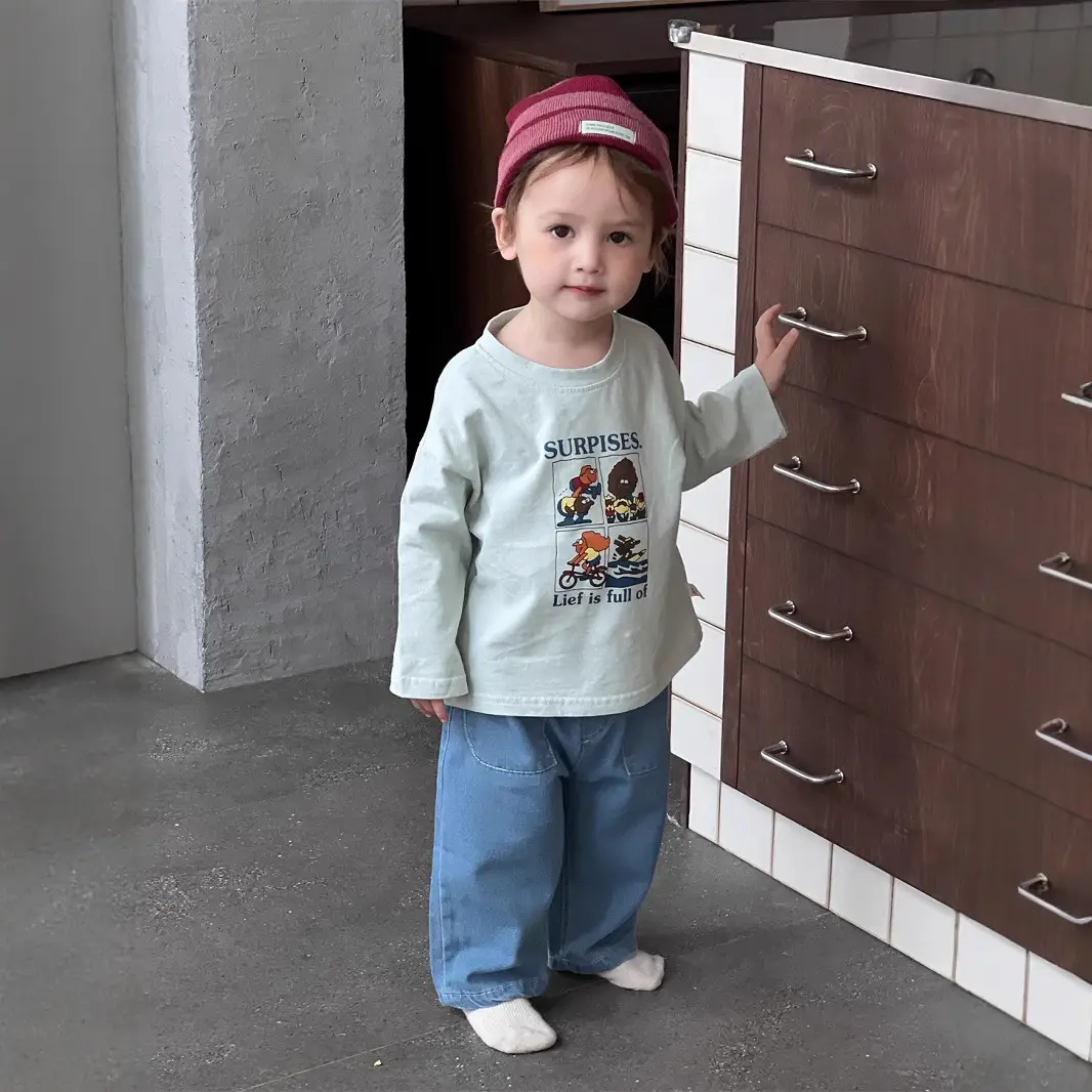 Kids Korean Style T-Shirt & Jeans Set Spring 2026 — feature 3