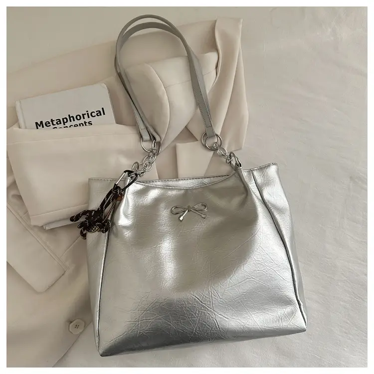 Women's Large Capacity Beige Chain Shoulder Bag — feature 11