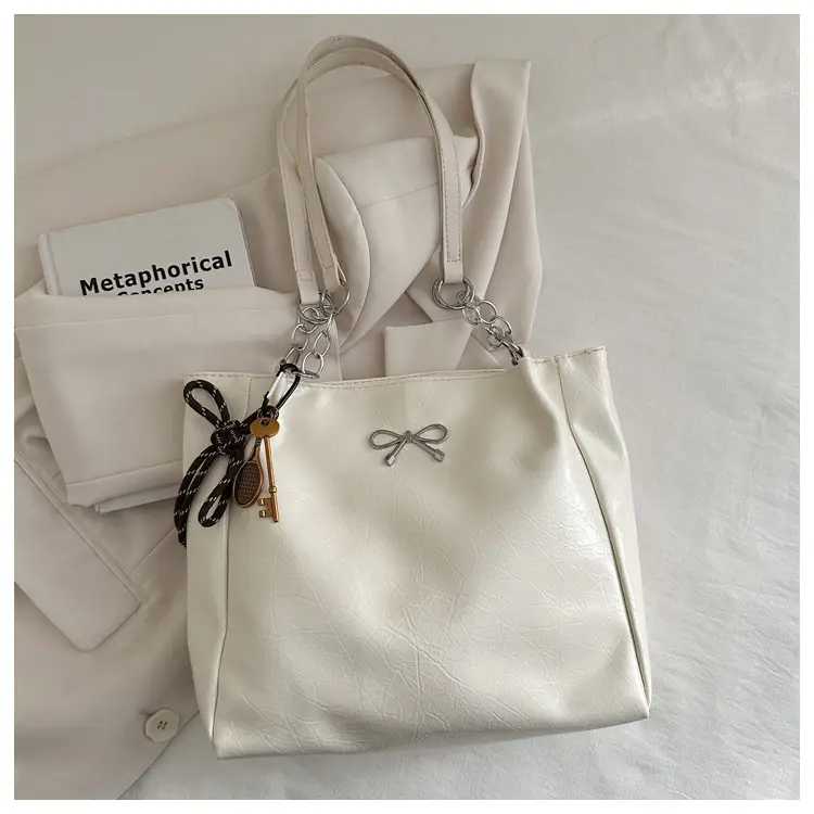 Women's Large Capacity Beige Chain Shoulder Bag — feature 14