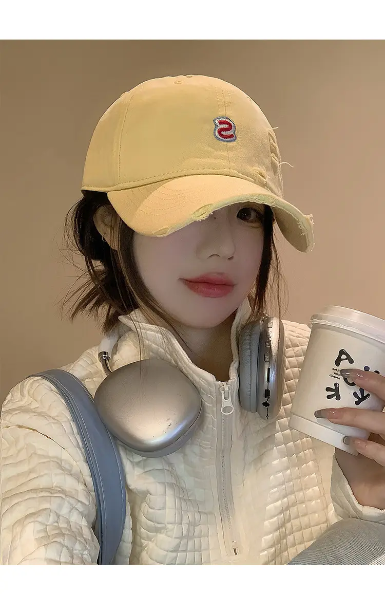 Women's White Letter Embroidered Baseball Cap — feature 12