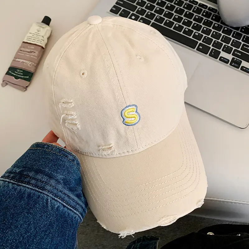 Women's White Letter Embroidered Baseball Cap - Image 4