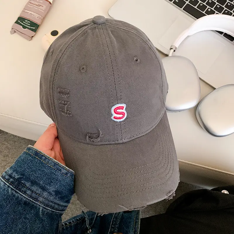 Women's White Letter Embroidered Baseball Cap - Image 5