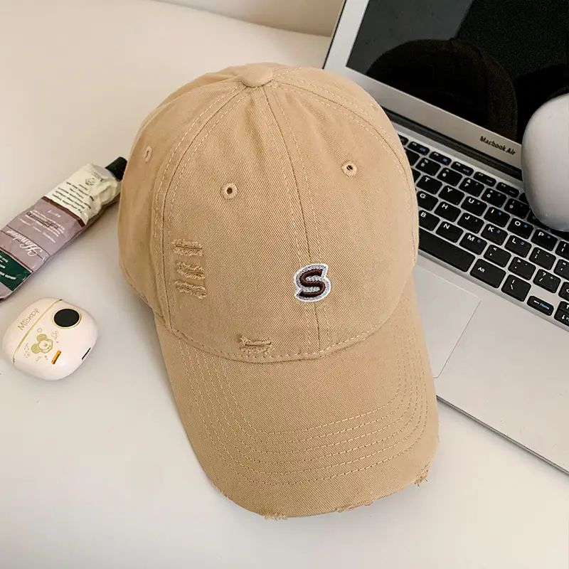 Women's White Letter Embroidered Baseball Cap - Image 6