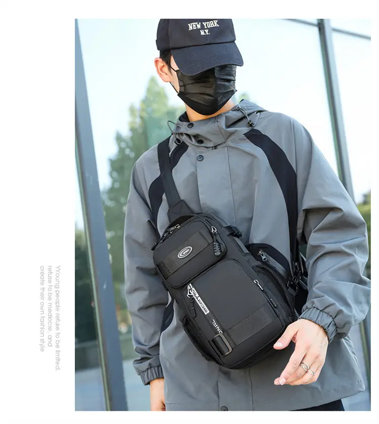 Men's Large Black Travel Chest Bag 24H Transit — feature 24
