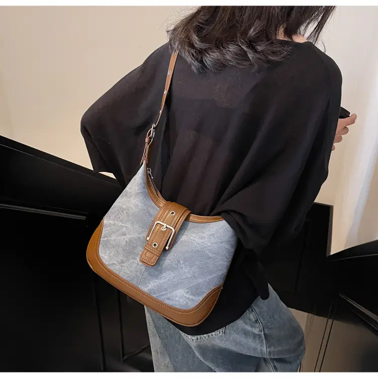 Women's Large Capacity Shoulder Crossbody Bag Korean Style Brown Grey — feature 11