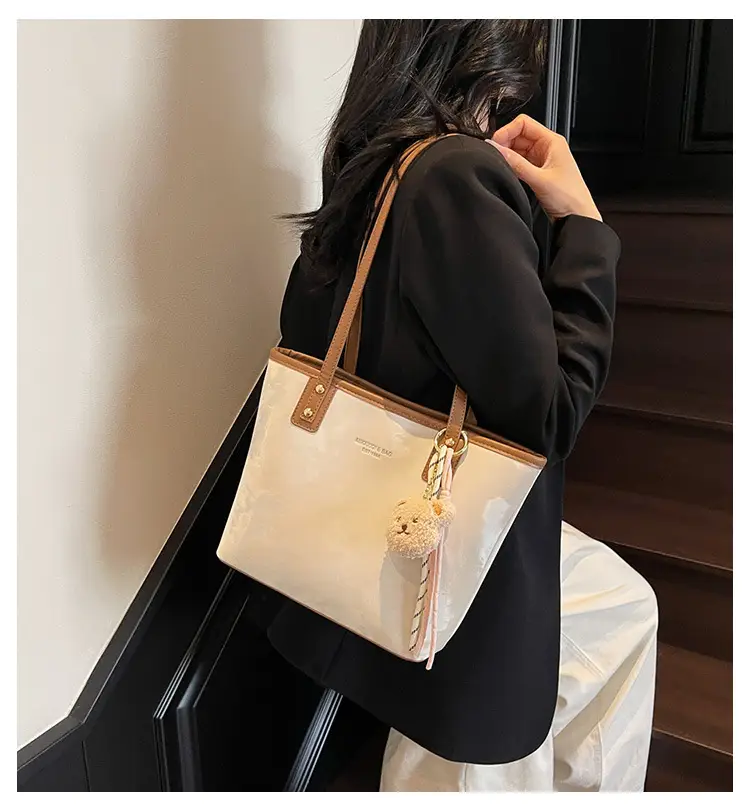 Large Capacity Crossbody Bag for Students & Commuters — feature 5