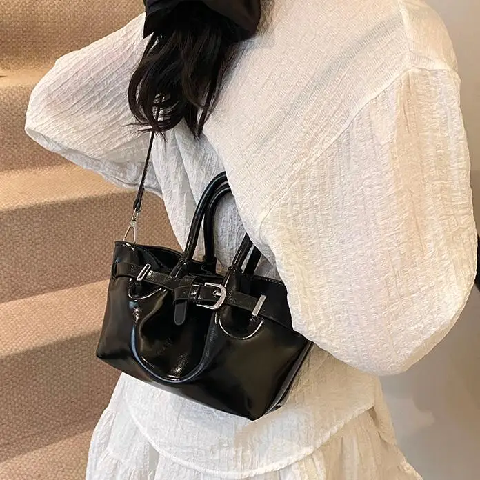 Korean Style Beige Leather Bucket Bag 2025 - Image 9