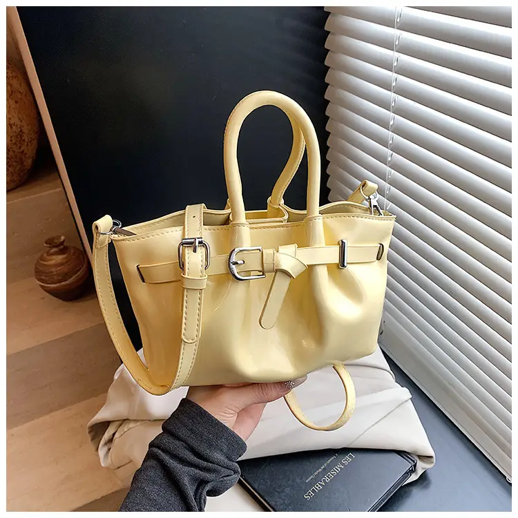 Korean Style Beige Leather Bucket Bag 2025 — feature 25