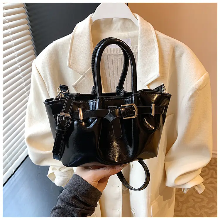 Korean Style Beige Leather Bucket Bag 2025 — feature 26
