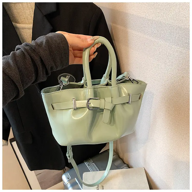 Korean Style Beige Leather Bucket Bag 2025 — feature 29
