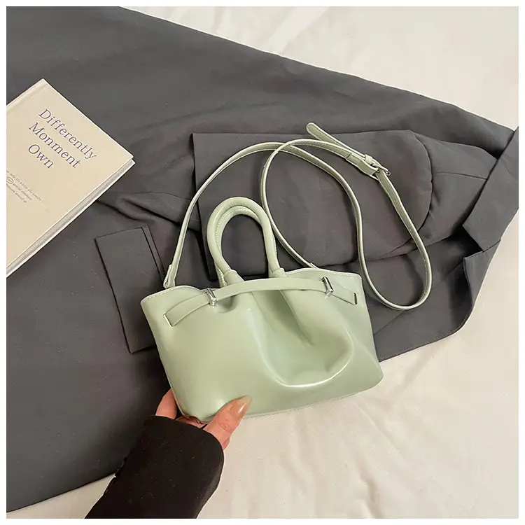 Korean Style Beige Leather Bucket Bag 2025 — feature 32