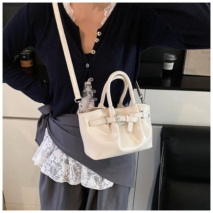 Korean Style Beige Leather Bucket Bag 2025 — feature 41