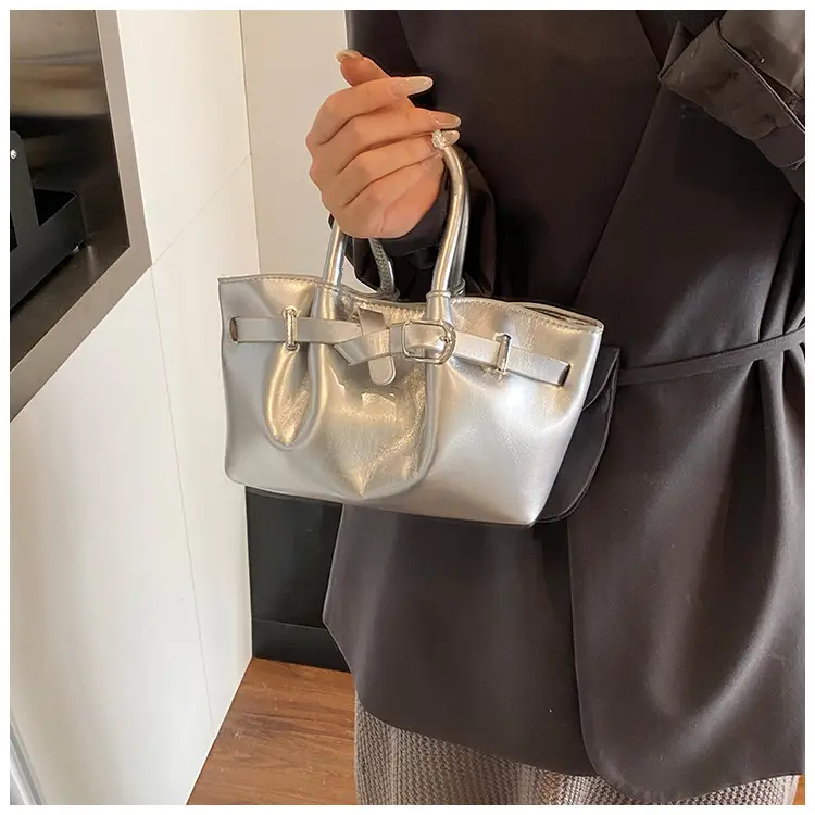 Korean Style Beige Leather Bucket Bag 2025 — feature 42
