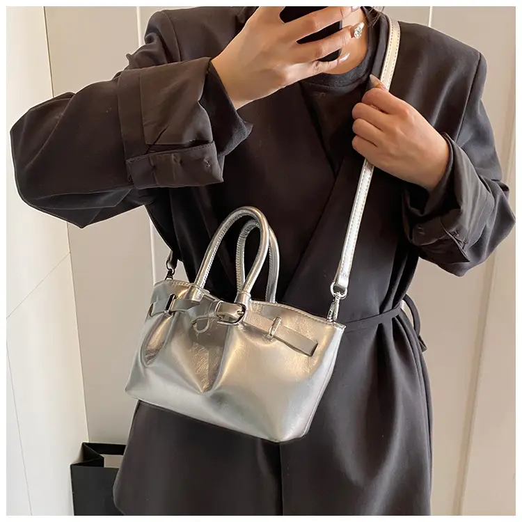 Korean Style Beige Leather Bucket Bag 2025 — feature 43