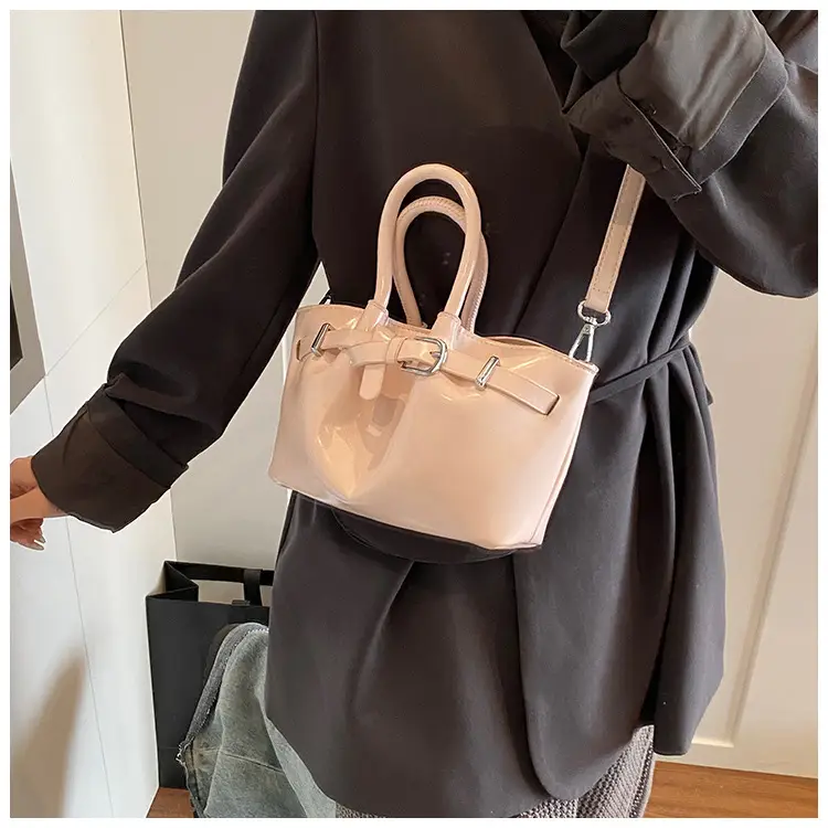 Korean Style Beige Leather Bucket Bag 2025 — feature 45