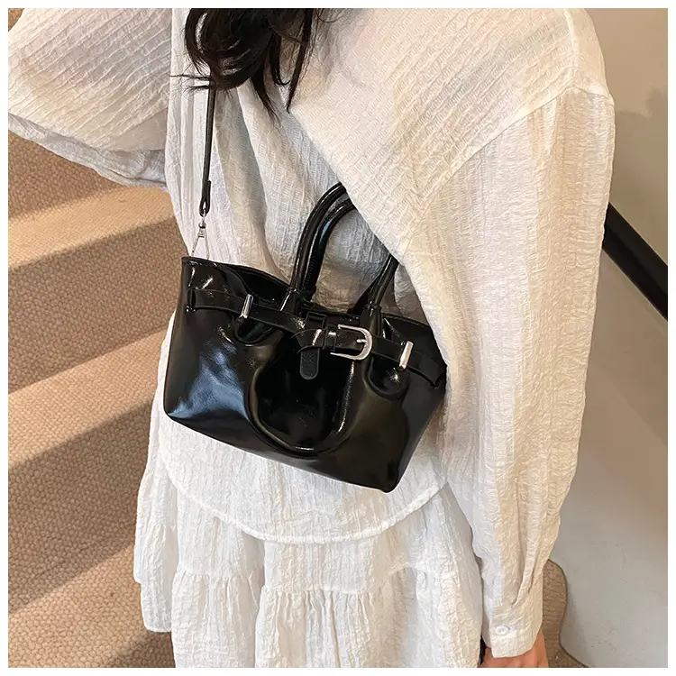 Korean Style Beige Leather Bucket Bag 2025 — feature 47