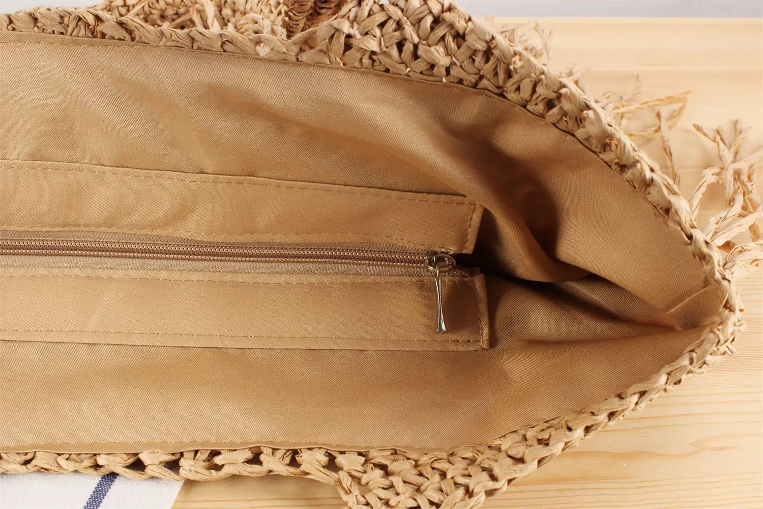 INS New South Korea Chic Tassel Handmade Woven Bag Large Capacity — feature 10