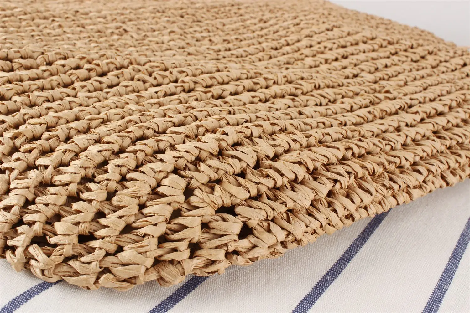 INS New South Korea Chic Tassel Handmade Woven Bag Large Capacity — feature 11