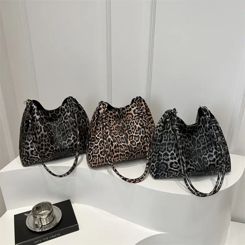 Leopard Print Korean Style Shoulder Bag for Women - Image 5