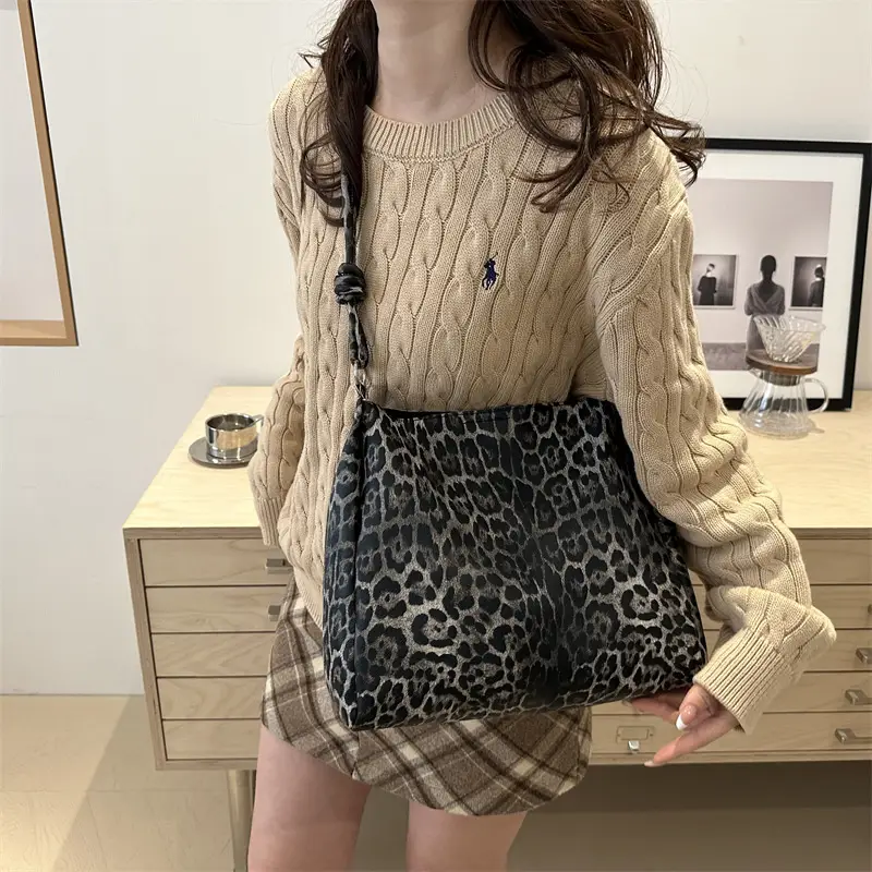Leopard Print Korean Style Shoulder Bag for Women - Image 6